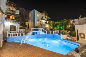 Hermes Korifi Suites private apartment
