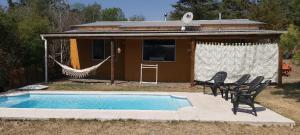 Casa con piscina y vista