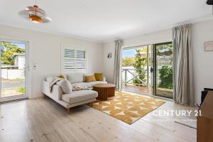 Just Beachy - Aldinga Beach - C21 SouthCoast Holidays