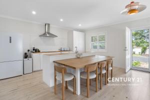 Just Beachy - Aldinga Beach - C21 SouthCoast Holidays