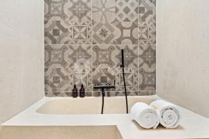 Caelora Villa by Kozystay - Canggu