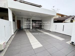 8 pax Rawang Landed Cozy Homestay House RP2 - 3hvězdičkové hotely ve městě Rawang