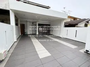 8 pax Rawang Landed Cozy Homestay House RP2 - 双文丹