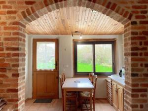 Maisons de vacances Gite en Sologne avec jardin clos, animaux admis, parking et internet - FR-1-491-454 : photos des chambres