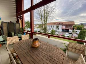 Appartements Grand Studio Duplex a Cambo, Animaux Acceptes, Terrasse, Parking, Internet - FR-1-495-147 : photos des chambres