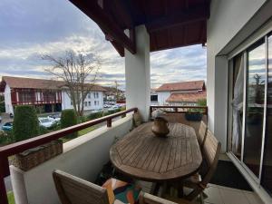 Appartements Grand Studio Duplex a Cambo, Animaux Acceptes, Terrasse, Parking, Internet - FR-1-495-147 : photos des chambres