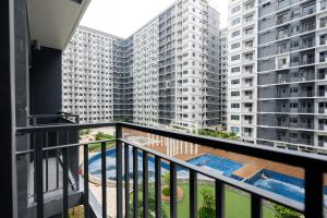 A2J Luxury 1BR Suite beside SM Mall of Asia