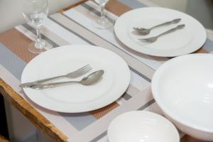 A2J Luxury 1BR Suite beside SM Mall of Asia