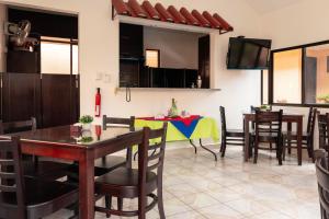 Brisas del Aeropuerto Airport Breezes inn