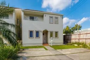 新規オープンセール中 ビーチ徒歩7分 長期滞在 中部観光におすすめ Ciel B棟 - Inbu