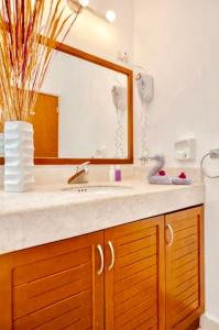 Superior Budget Room With Swimming Pool Air Conditioning and Parking