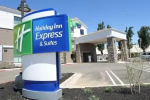 Holiday Inn Express & Suites Brentwood - 布伦特伍德