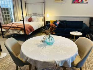 The Hideaway at Gooseberry Hill