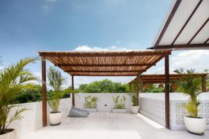 Cozy new 2 bdr close to beach