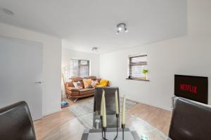 Modern Retreat in Waltham Cross, 25 mins to London