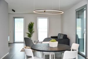 Stunning Lake View Apartment by Feel Ticino Feel Home