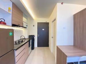 Cozy Designed Studio Apartment at Grand Asia Afrika By Travelio