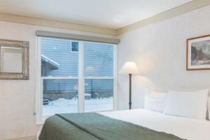 Mountainside Inn 206 by Alpine Lodging Telluride