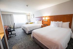 Queen Room with Two Queen Beds room in Courtyard by Marriott Merced