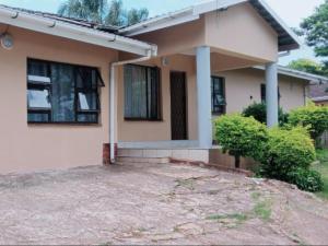 ONE4U BnB - 4hvězdičkové hotely ve městě Empangeni