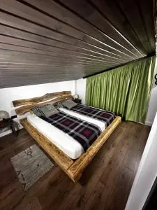 Pifu House - Dofteana