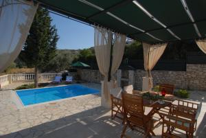 Oliviero Villas Lefkada Greece