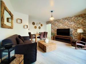 Chic apart with piano, terrace and parking