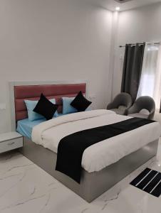 Hotel Aastha Inn