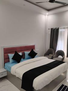 Aastha Guest House