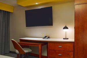 Courtyard Medford Airport