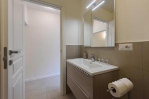 Napoleone - New Apartment near historic center