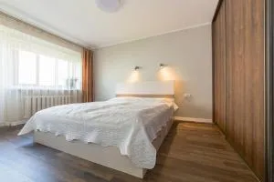 Town Square Apartment - Tekoriškis