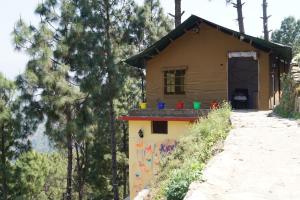Jaseelo Camps near Tehri Lake