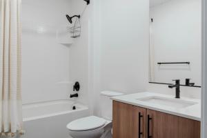 Blueground First Hill fitness center wd SEA-750