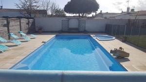 maison île de Ré avec piscine chauffée et vélos