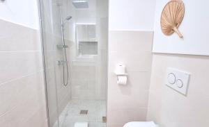 Appartements FLORAL Neuf- Climatise - Centre ville : photos des chambres