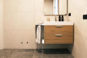 ComeCasa modern Terraced & Palestra Apartment