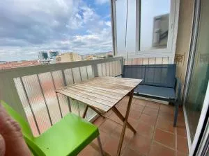 Big Family Terrassa Parking and noise free - Les Fonts