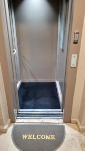 le chaleureux a 10mn de laeroport face a la gare CTM Hivernage