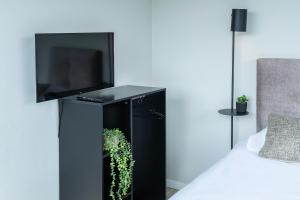 Comfortable Room in Raamsdonksveer, Free Parking