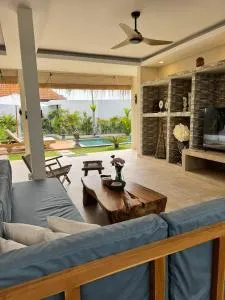 Villa 10 Rose Bali 3BR Luxury - 乌干沙