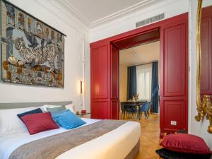 The Best Rent - Refined one-bedroom apartment in the historic Milan center