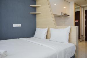 Comfortable and Simply Studio at Sky House BSD Apartment By Travelio