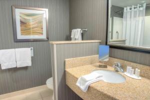 King Room with Sofa Bed room in Courtyard Mobile Spanish Fort/Eastern Shore