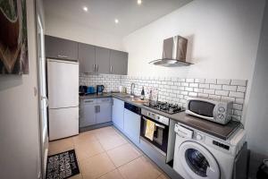 Ambre - Terrace Garden - by TGB