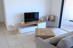 Enola - Sea view Terrace Parking - by TGB