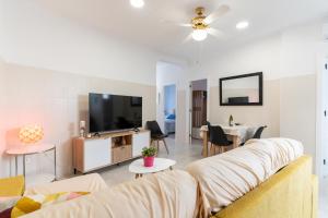 rentafive - Casa - Terraza - 4 min playa