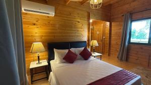 Signature Collections by Eight Continents