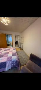 Exklusive vollmöbilierte Wohnung Nähe Daimler