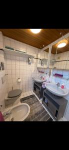 Exklusive vollmöbilierte Wohnung Nähe Daimler